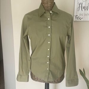 THE SHIRT BY ROCHELLE BEHRENS Green Long Sleeve Essentials Shirt
